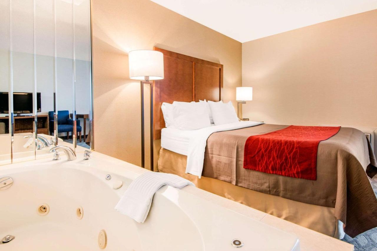 Comfort Fallsview Niagara Falls