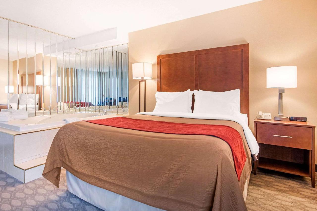 Comfort Fallsview Niagara Falls